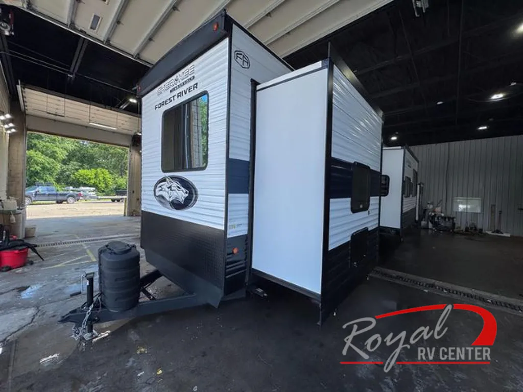 2026 Forest River Cherokee Timberwolf 39DC, Photos photo 5