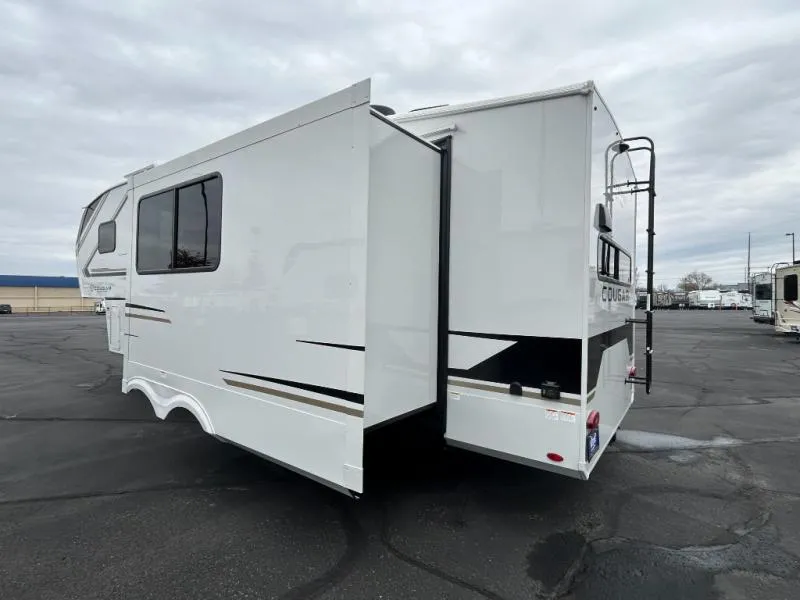 2026 Keystone Cougar Half-Ton 26RKE - Photo 4