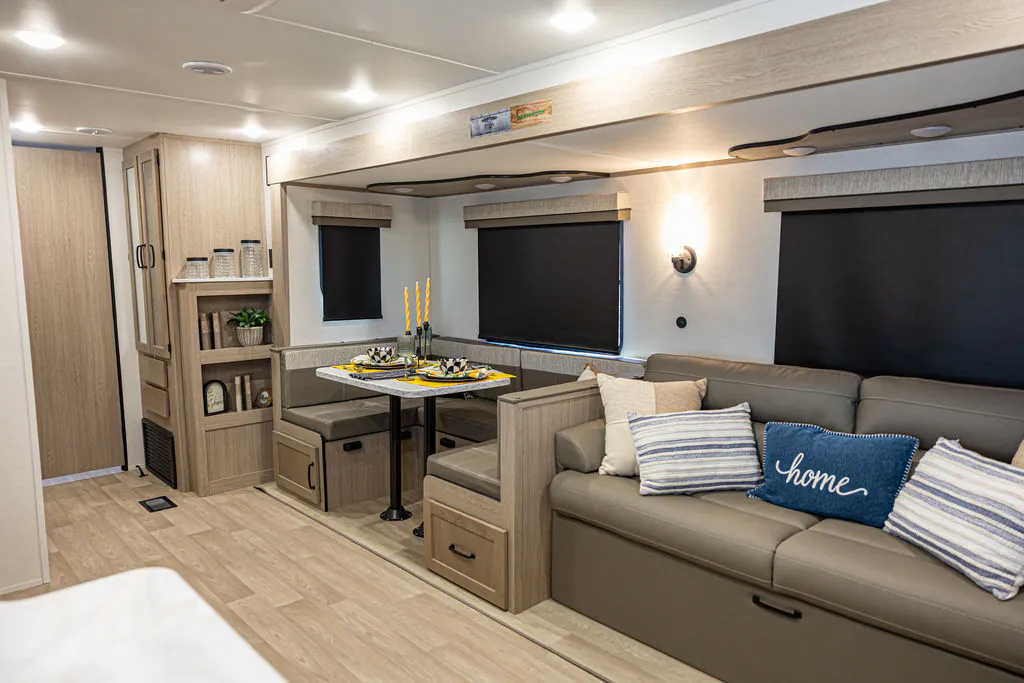 2026 Gulf Stream Conquest 323TBR, Photos photo 13