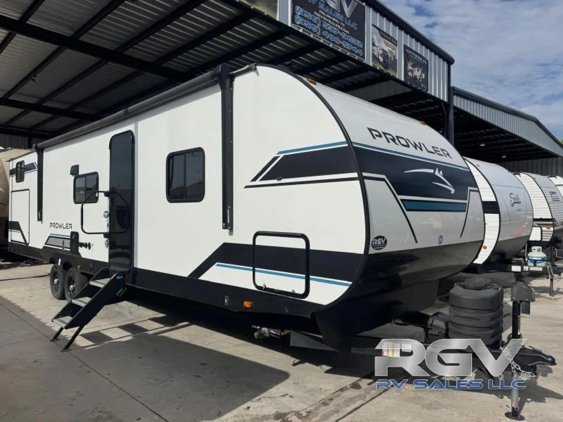 2025 Heartland Prowler 3307BH - Photo 2