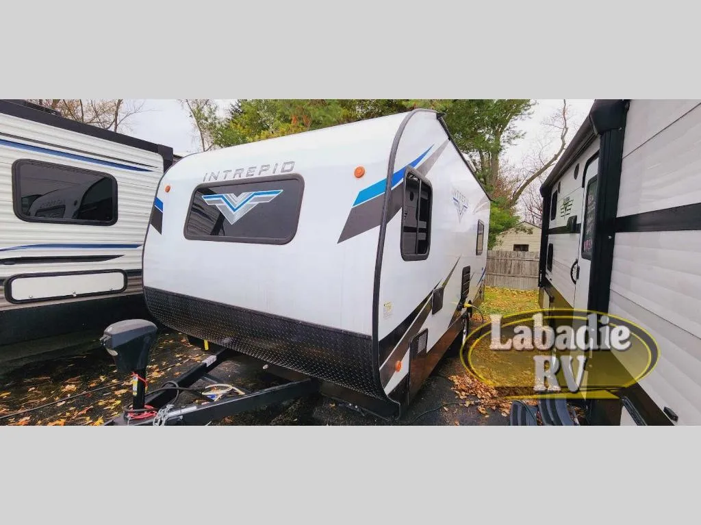 2022 Riverside RV Intrepid 179i - Photo 2