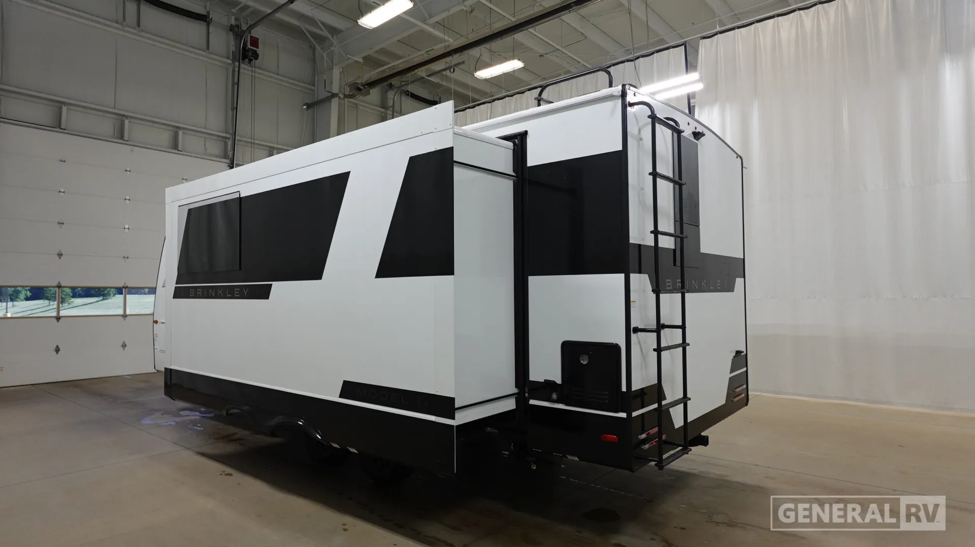 2027 Brinkley Model Ix 23X - Photo 4
