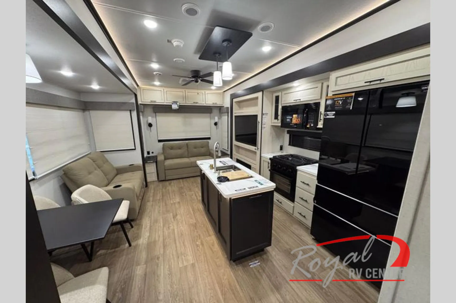 2027 Forest River Sabre 36FLX — Photo 6