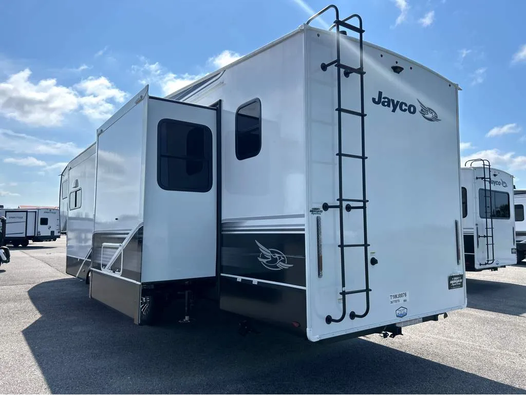 2026 Jayco Eagle 367TBTS - Photo 4