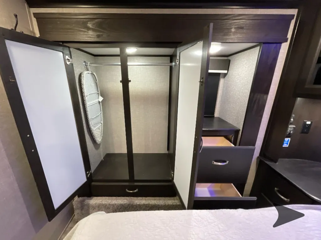 2023 Jayco Seismic Luxury Series 3815, Photos photo 56