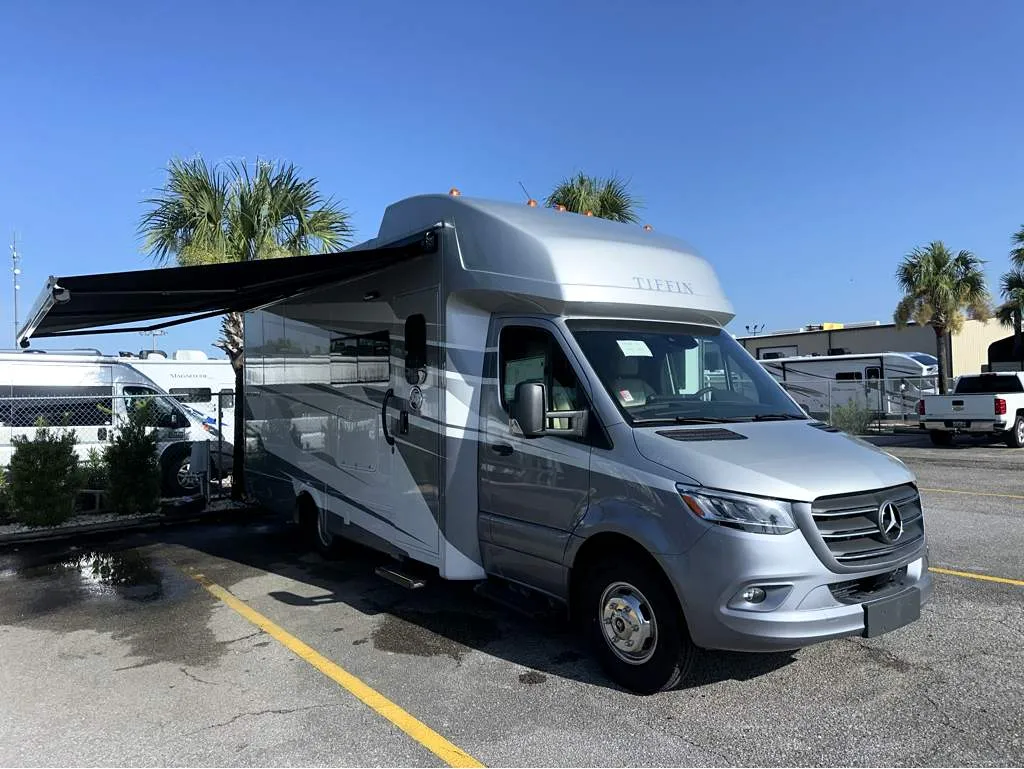 2026 Tiffin Wayfarer 25 XRW - Photo 2