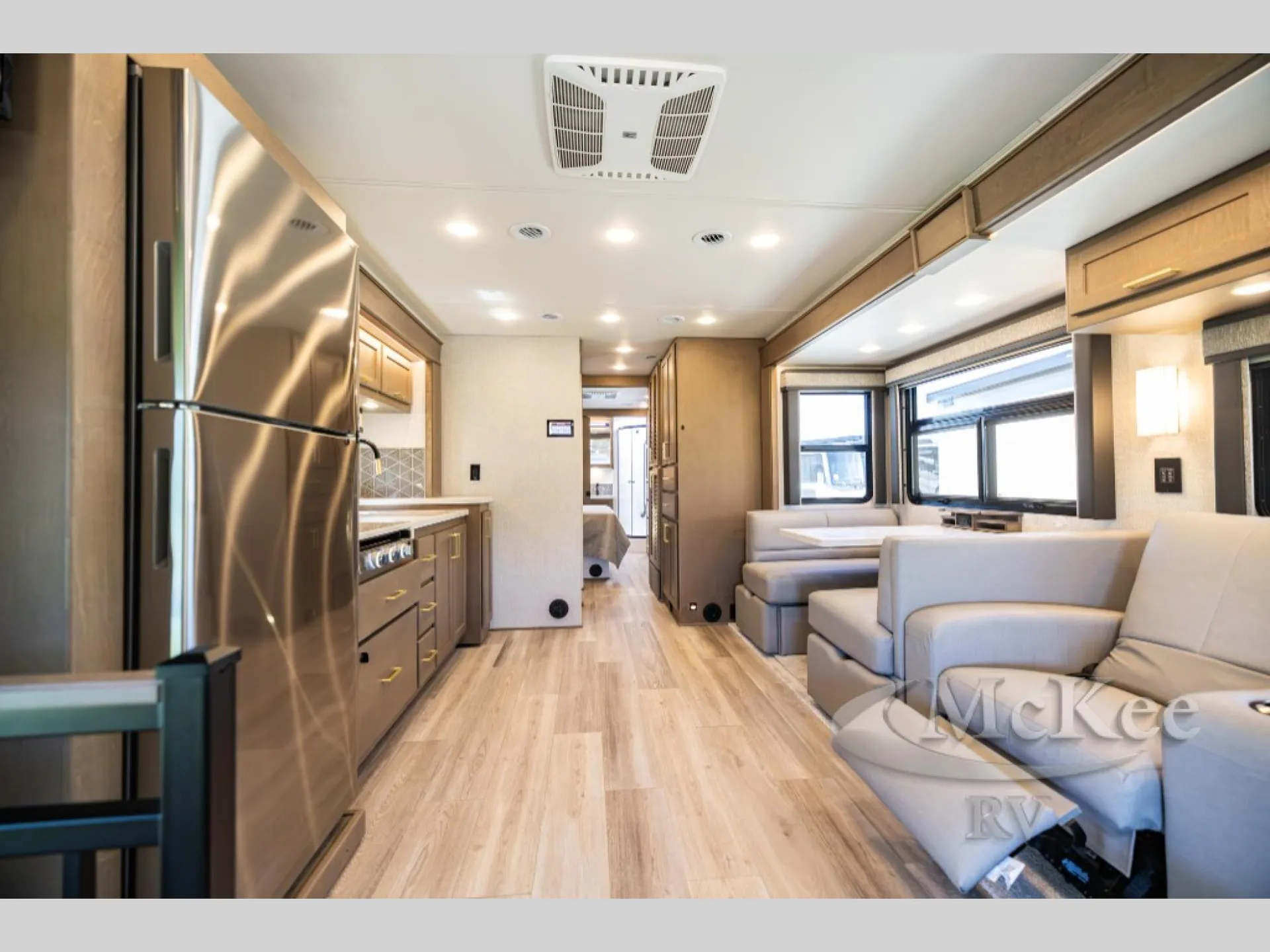 2026 Renegade RV Valencia 39RB - Photo 3