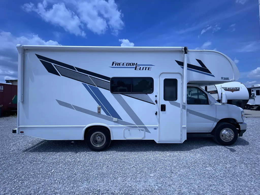 2025 Thor Motor Coach Freedom Elite 22FE, Photos photo 3