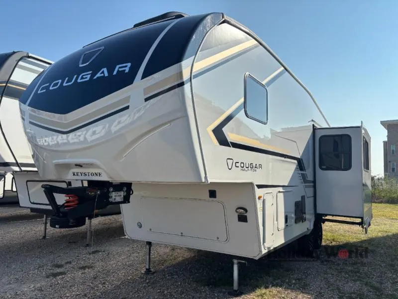 2026 Keystone Cougar Half-Ton 23MLE - Photo 3