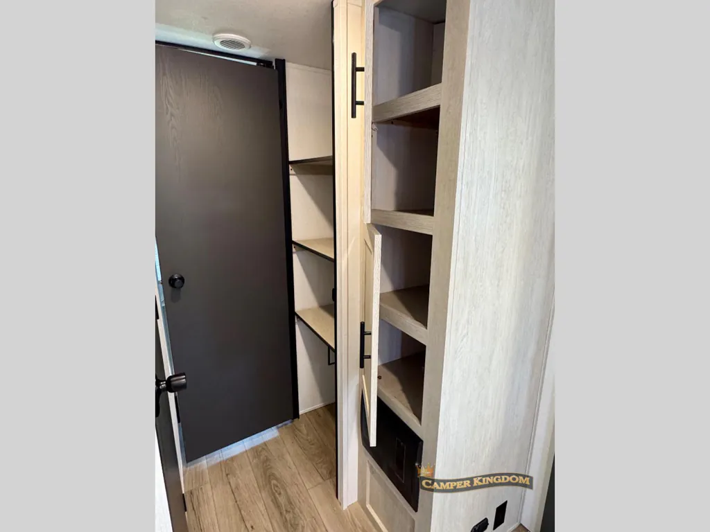 2026 Shasta RVs i-5 Edition 532BEDS, Photos photo 21