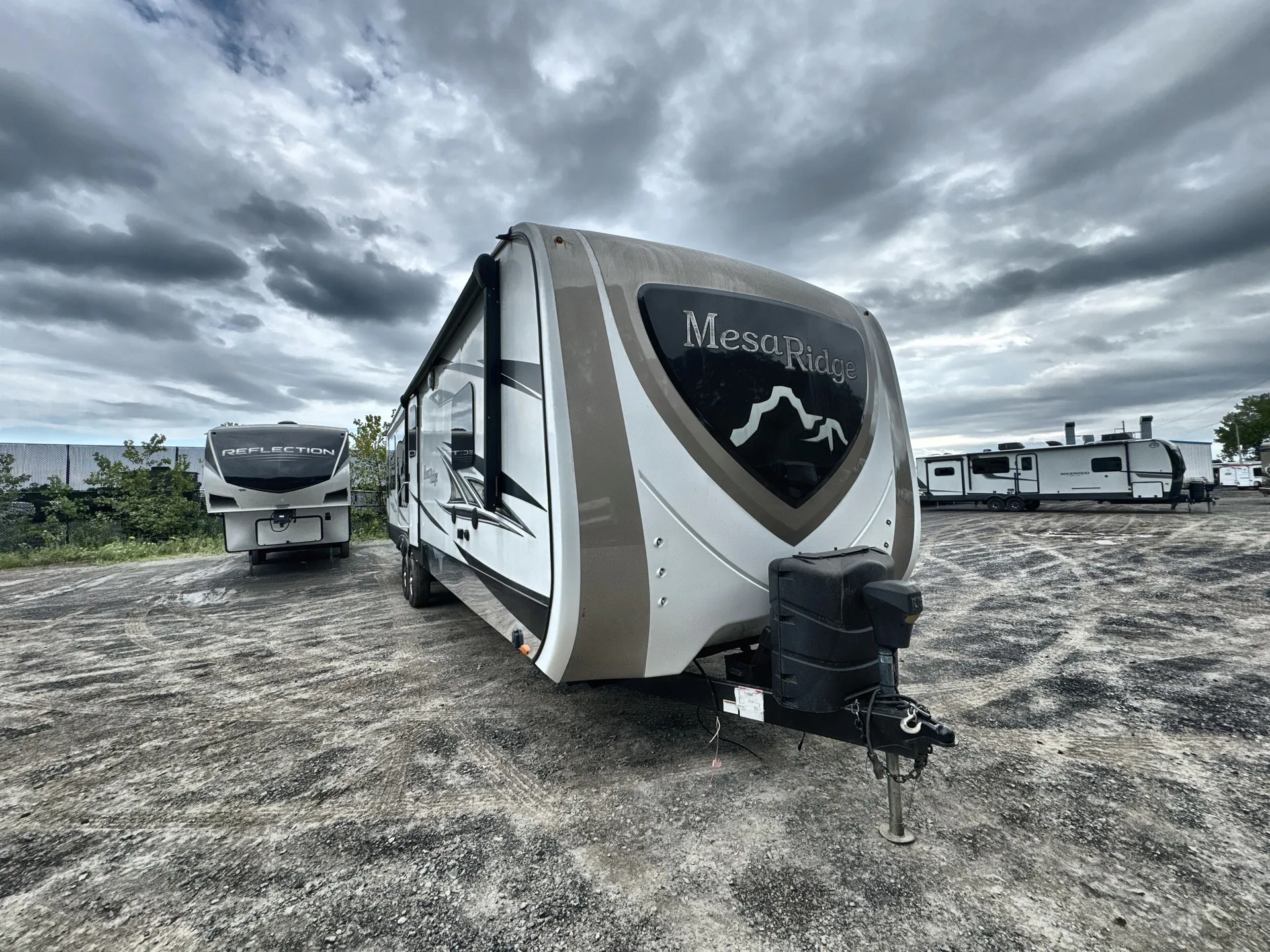 2019 Highland Ridge Mesa Ridge 323RLS - Photo 2