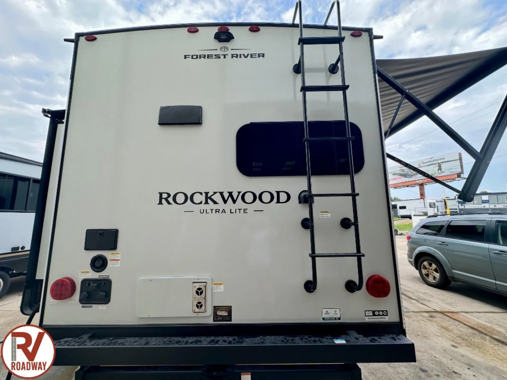 2027 Forest River Rockwood Ultra Lite 2711RK - Photo 4