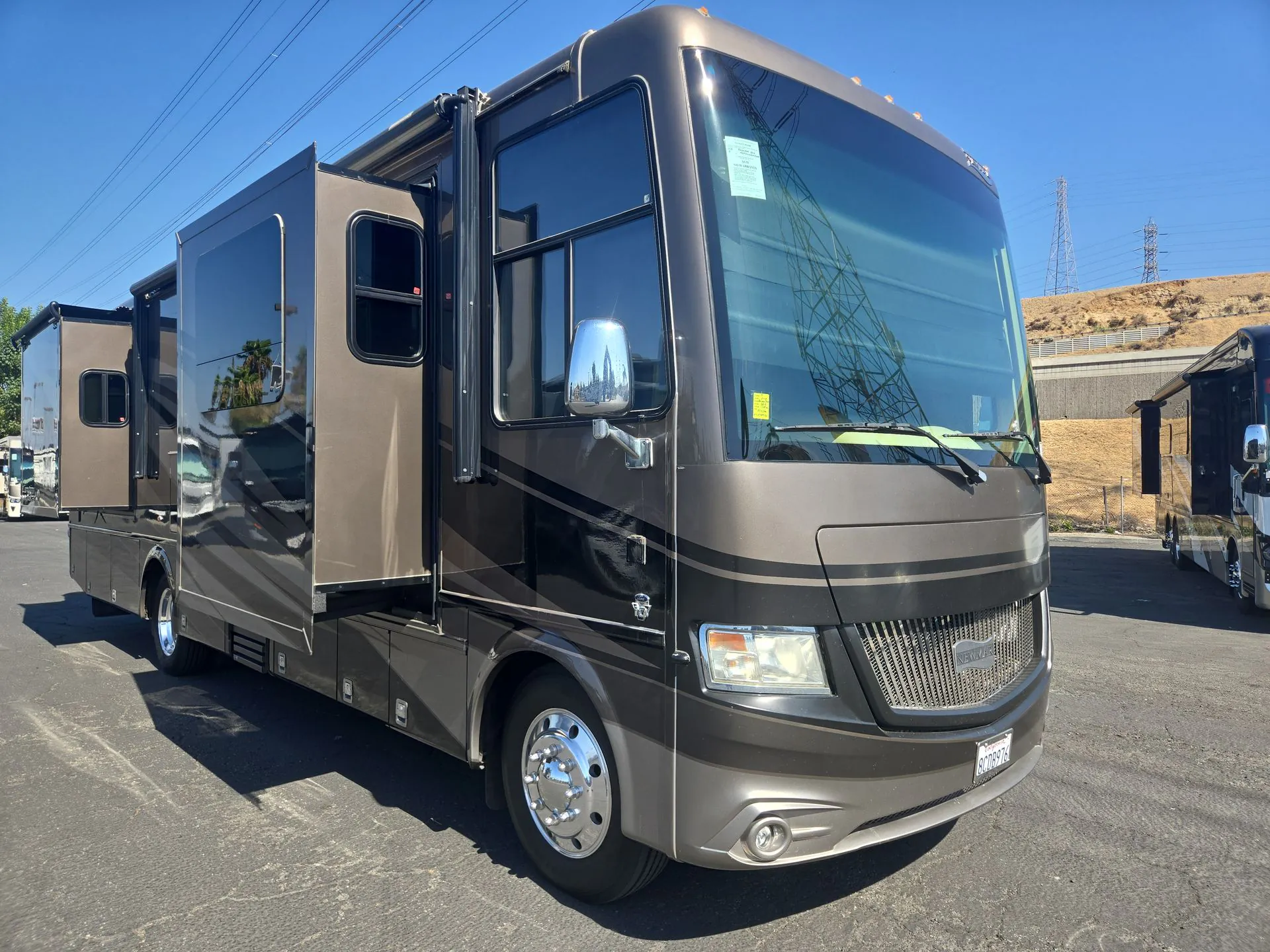 2018 Newmar Canyon Star 3513 - Photo 2