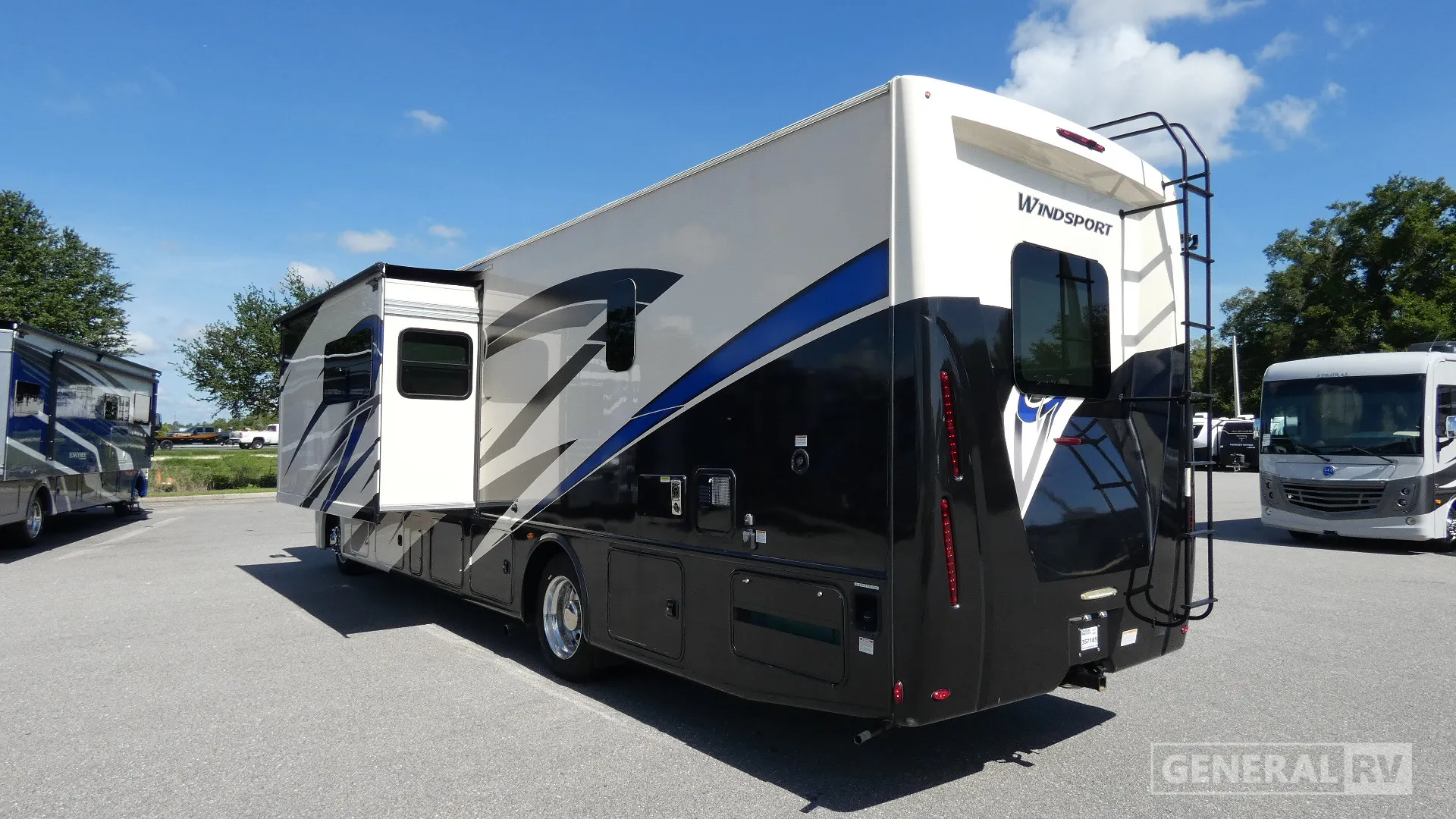 2023 Thor Motor Coach Windsport 34R - Photo 4