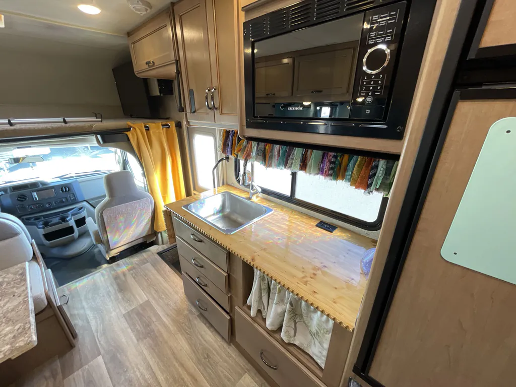 2019 Thor Motor Coach Freedom Elite 22FE, Photos photo 9