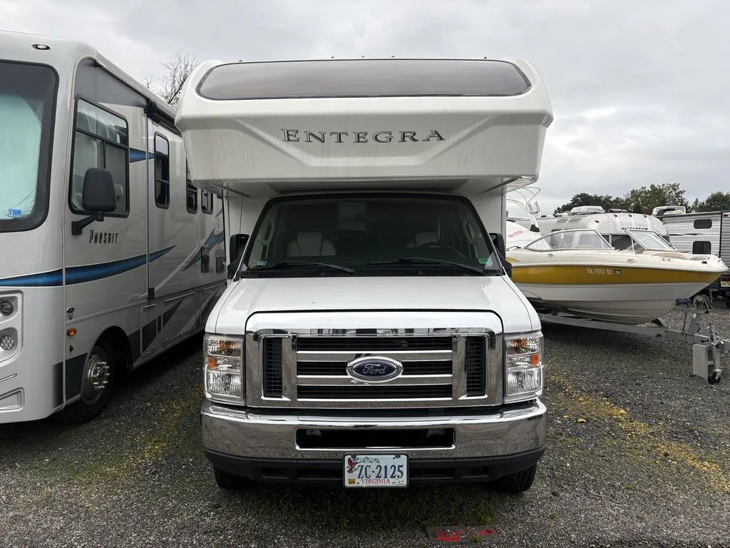 2019 Entegra Coach Odyssey 26D - Photo 2
