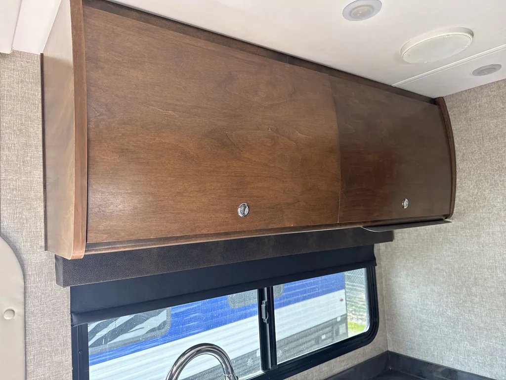 2018 Tiffin Wayfarer 24 QW, Photos photo 9