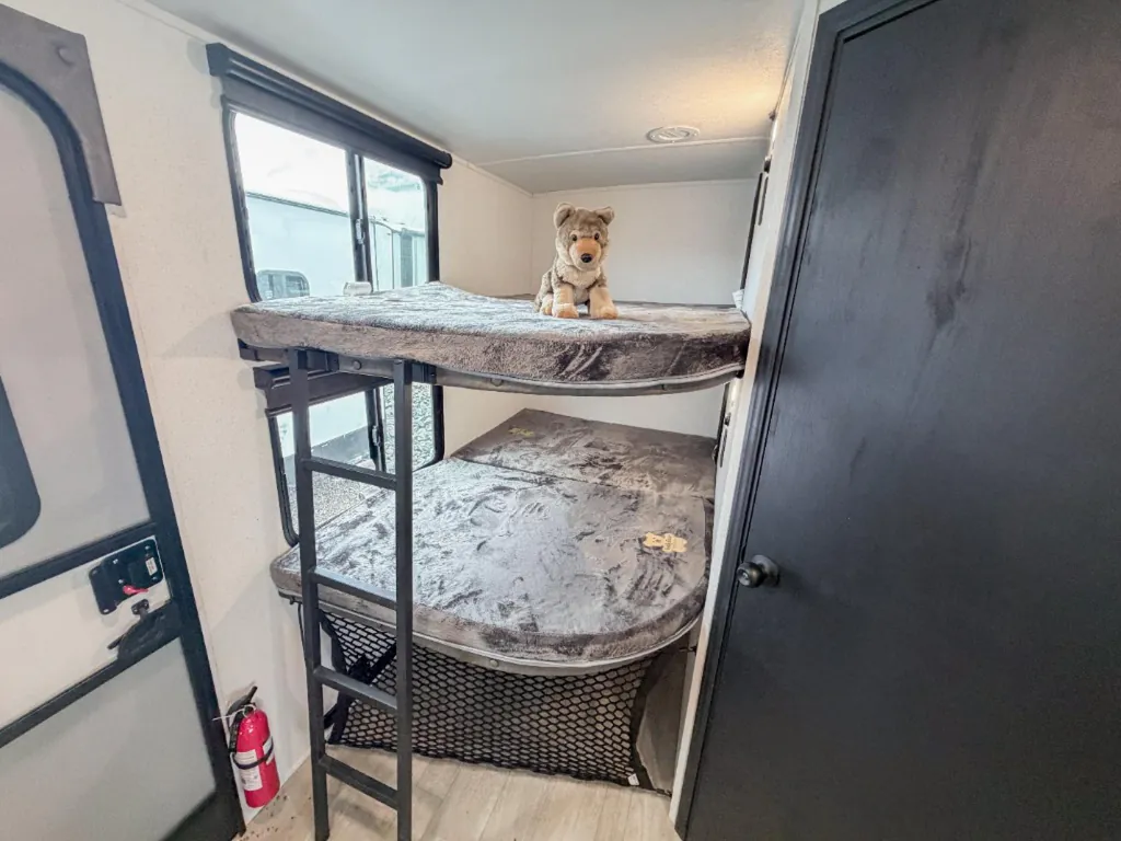 2026 Forest River Solaire 2430BHS, Photos photo 13