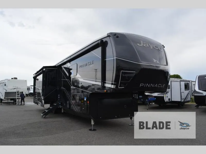 2027 Jayco Pinnacle 38FBRK - Photo 2