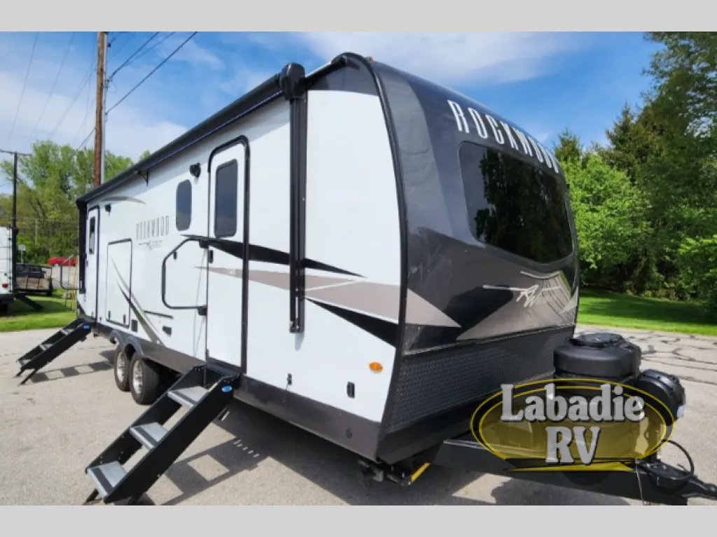 2024 Forest River Rockwood Ultra Lite 2614BS - Photo 2