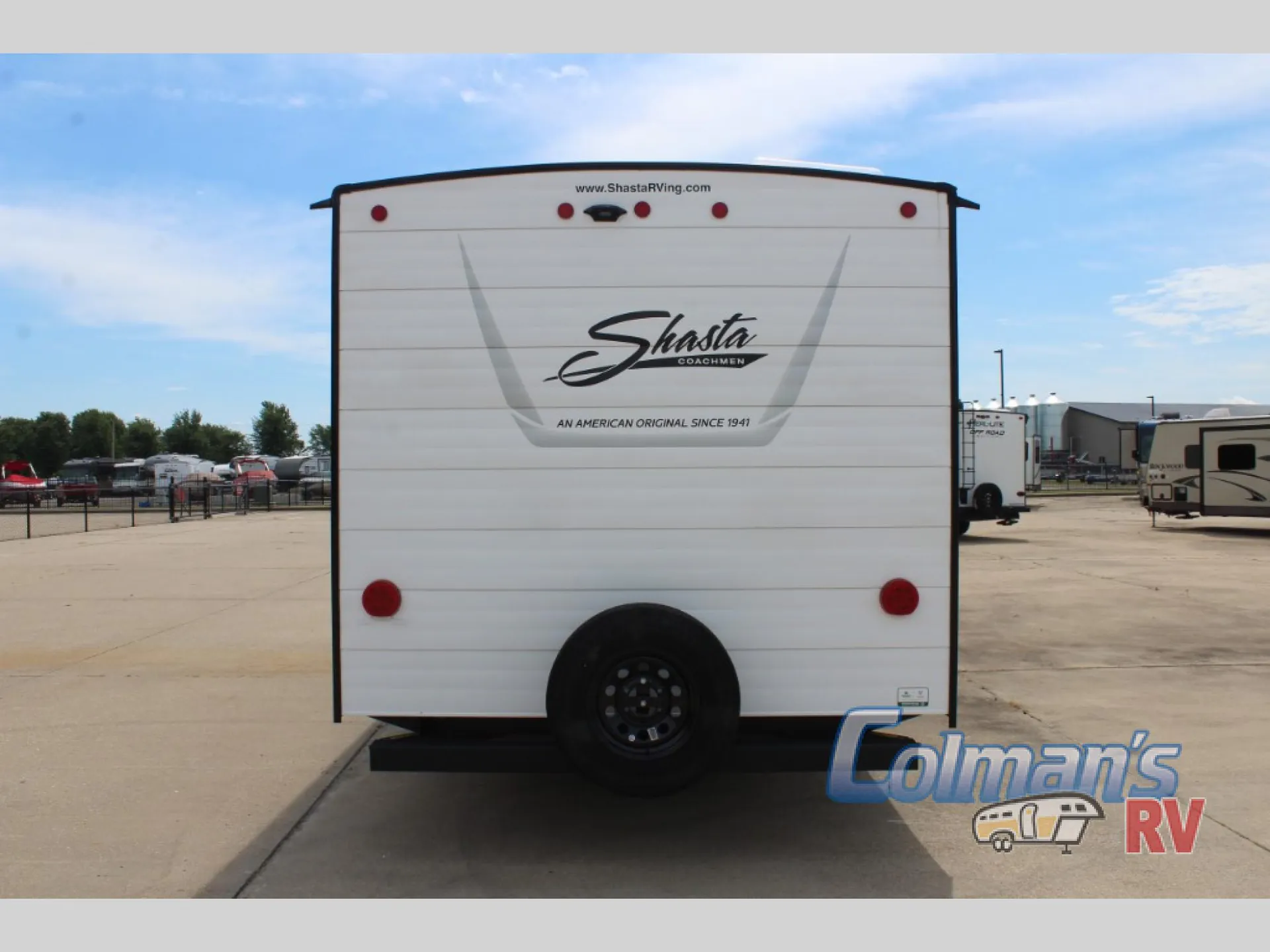 2027 Shasta Compact 18DBL - Photo 4