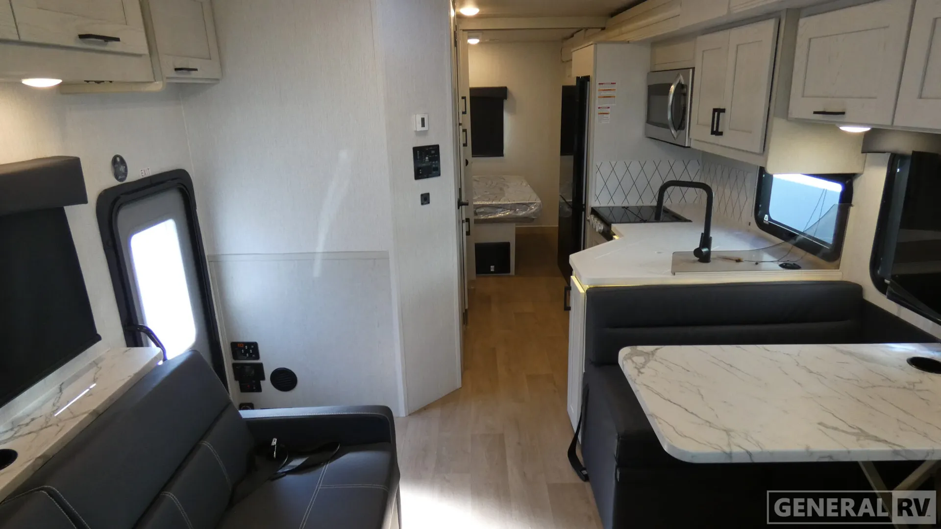 2026 NeXus RV Maximus 32MX - Photo 3
