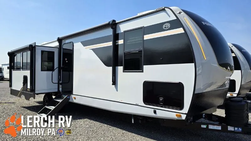 2026 Forest River Vibe 2800RL - Photo 2