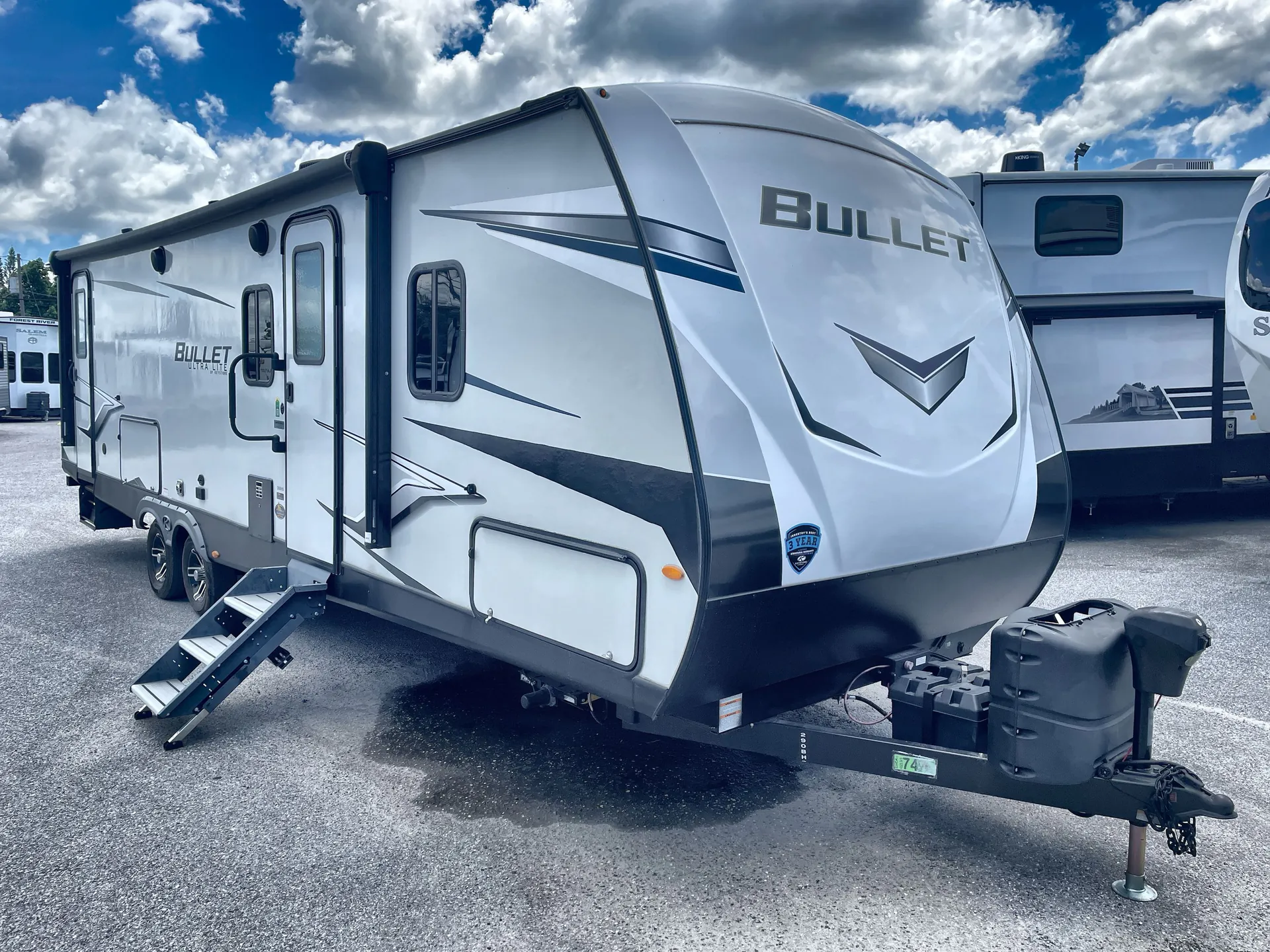 2023 Keystone Bullet 290BHS - Photo 2