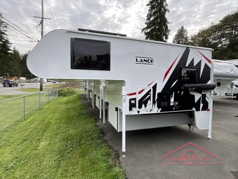 2025 Lance Squire SQ805 - Photo 3