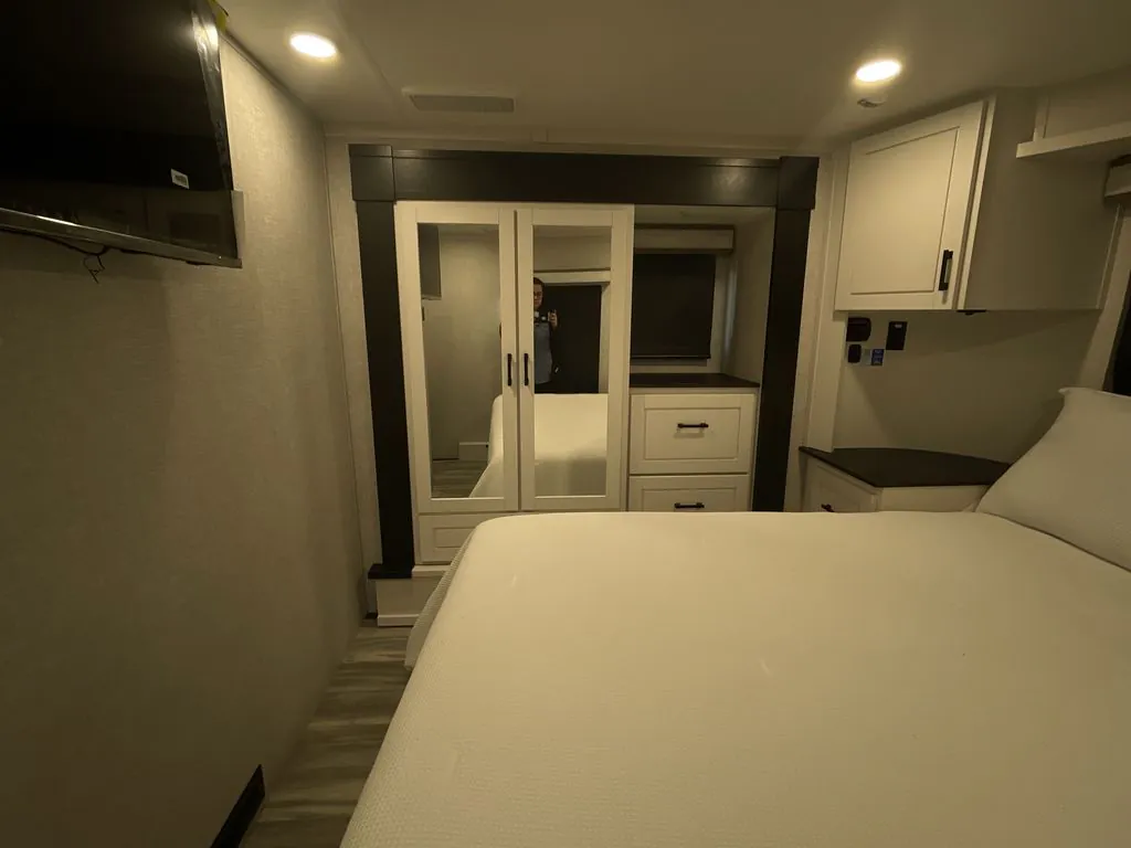 2025 Jayco Seismic Luxury Series 3815, Photos photo 30