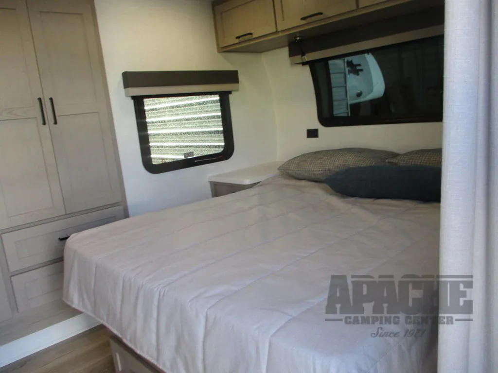 2026 Forest River Flagstaff Micro Lite 25FBD, Photos photo 9