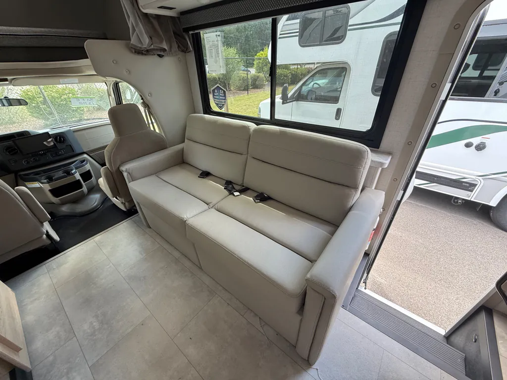 2026 Thor Motor Coach Freedom Elite 31FE, Photos photo 10