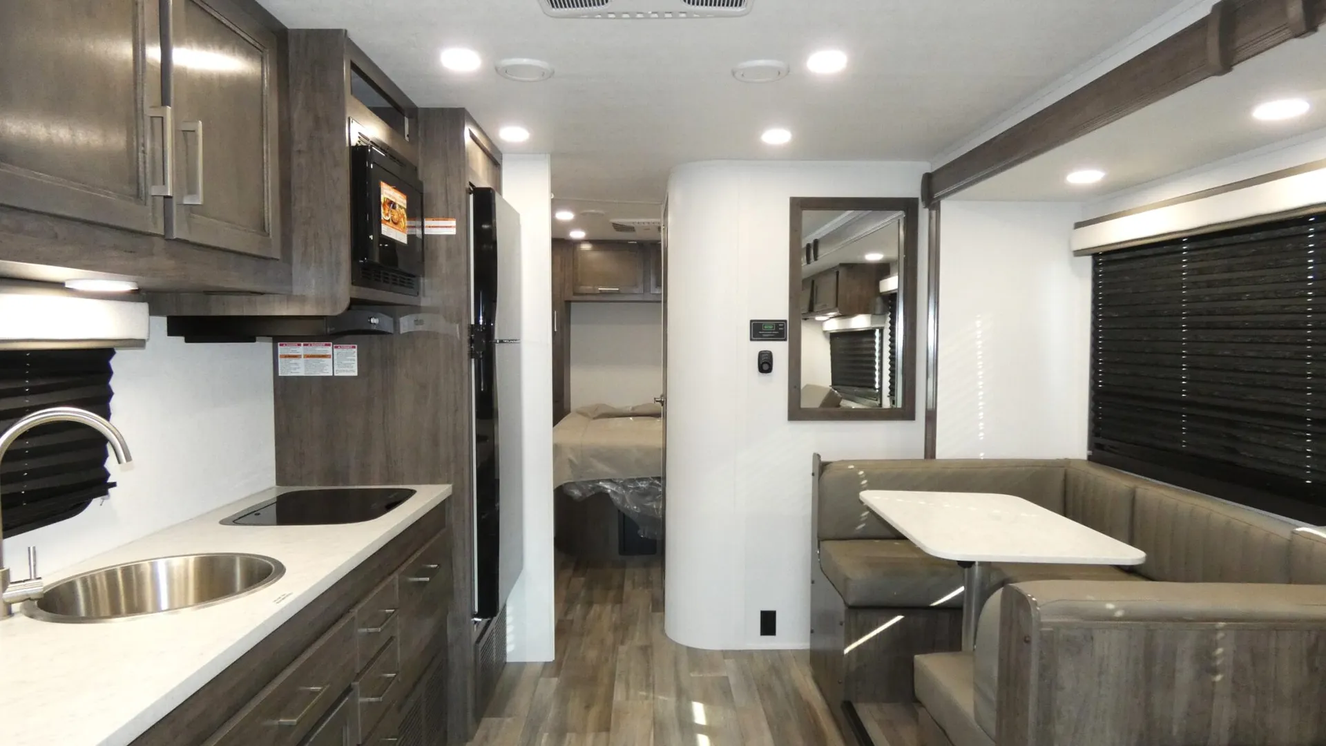 2026 Entegra Coach Odyssey 29K - Photo 3