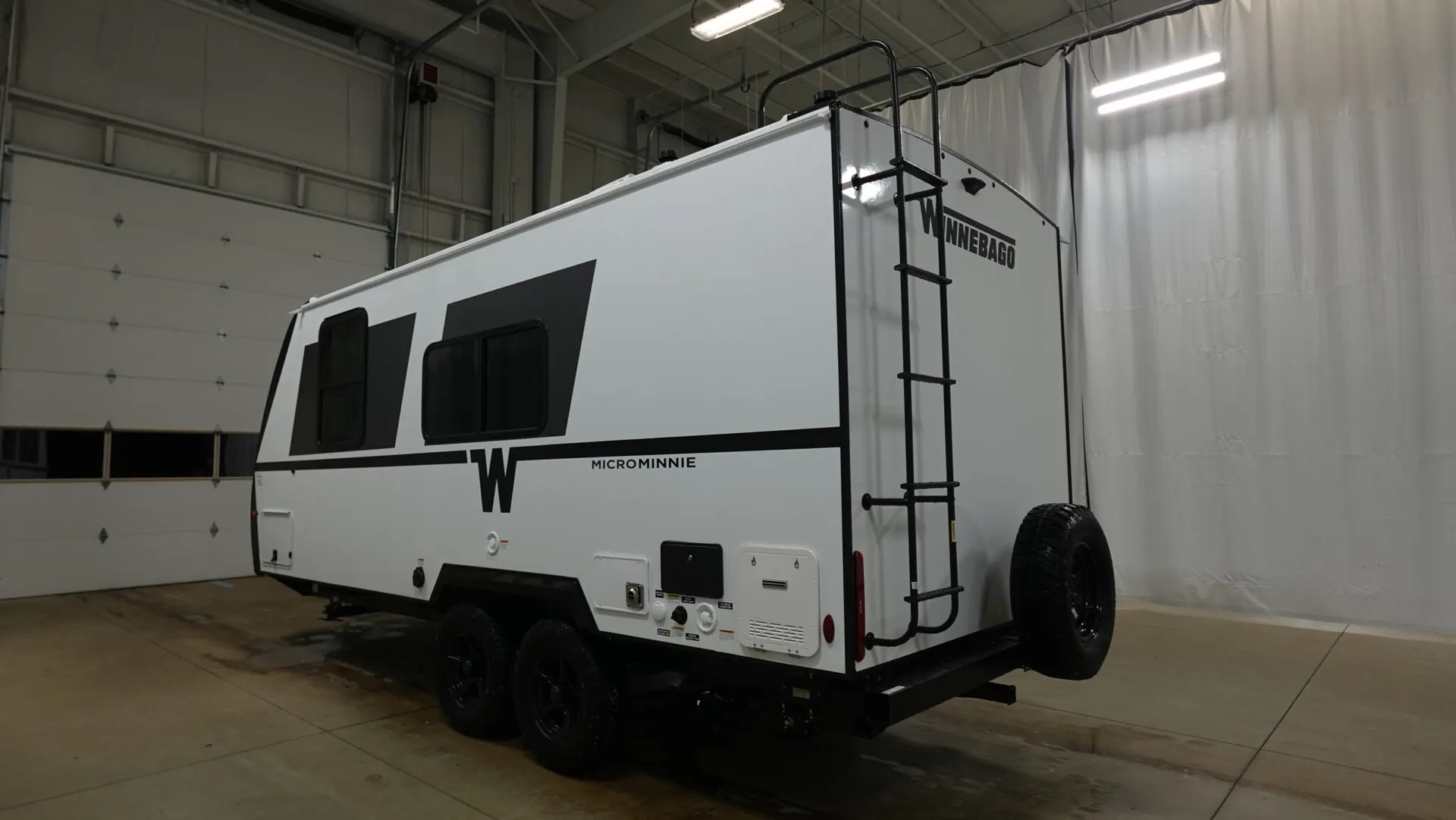 2026 Winnebago Micro Minnie 2000MRB - Photo 4