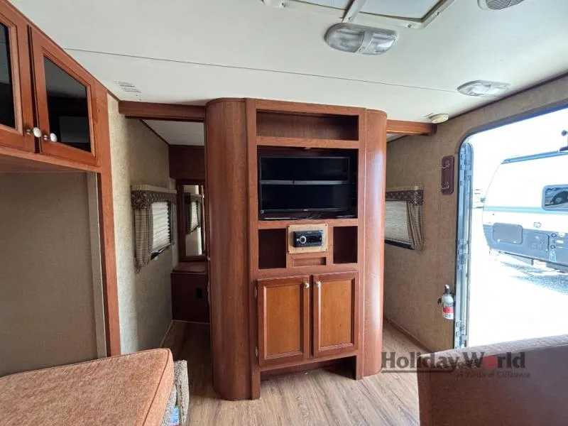 2014 Dutchmen RV Coleman Explorer 249RB - Photo 2