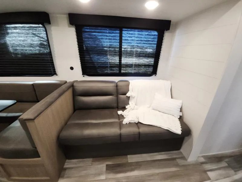 2026 Jayco Jay Flight SLX 321BDS, Photos photo 24