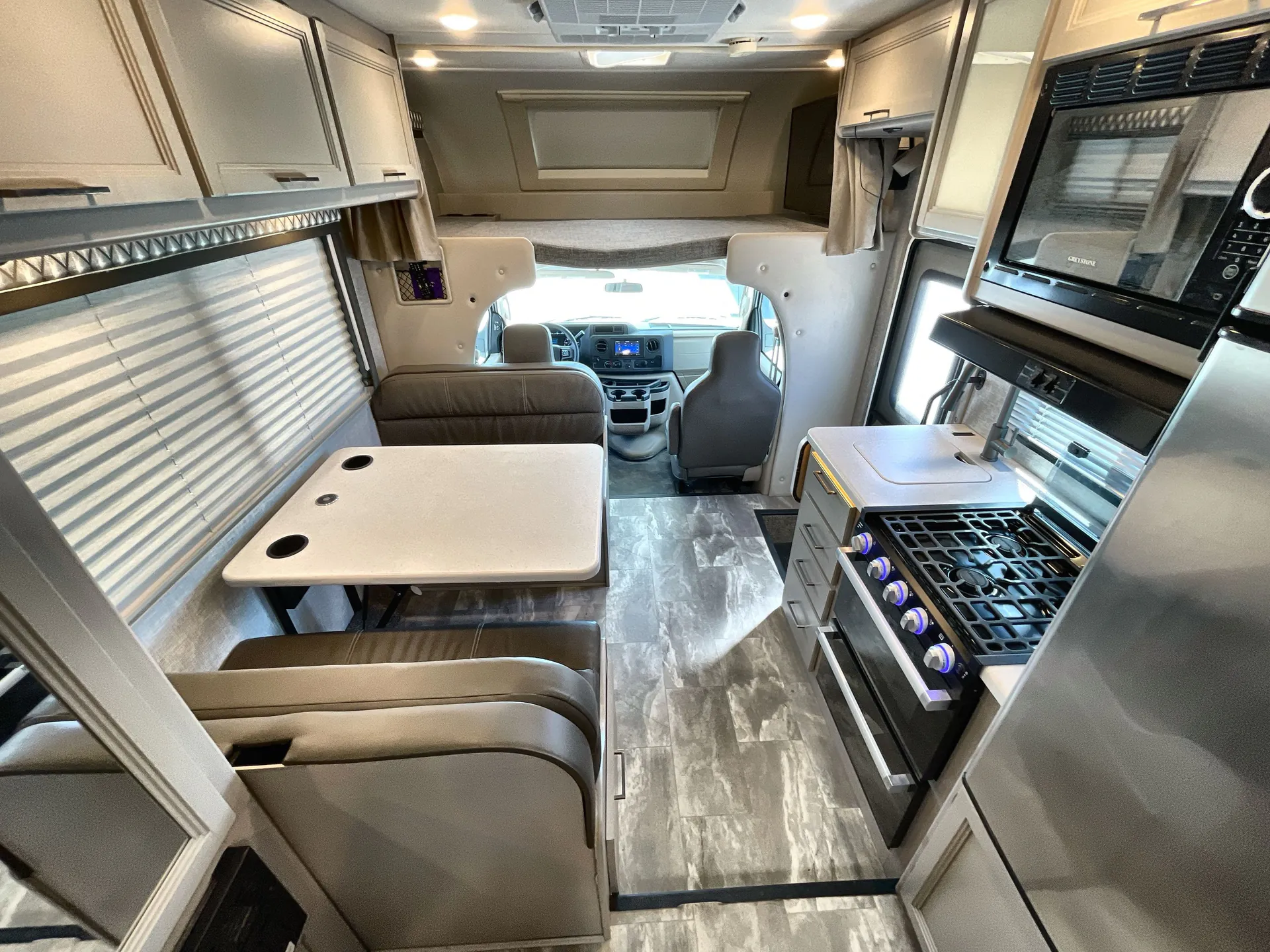 2023 Thor Motor Coach Quantum LC22 — living area main