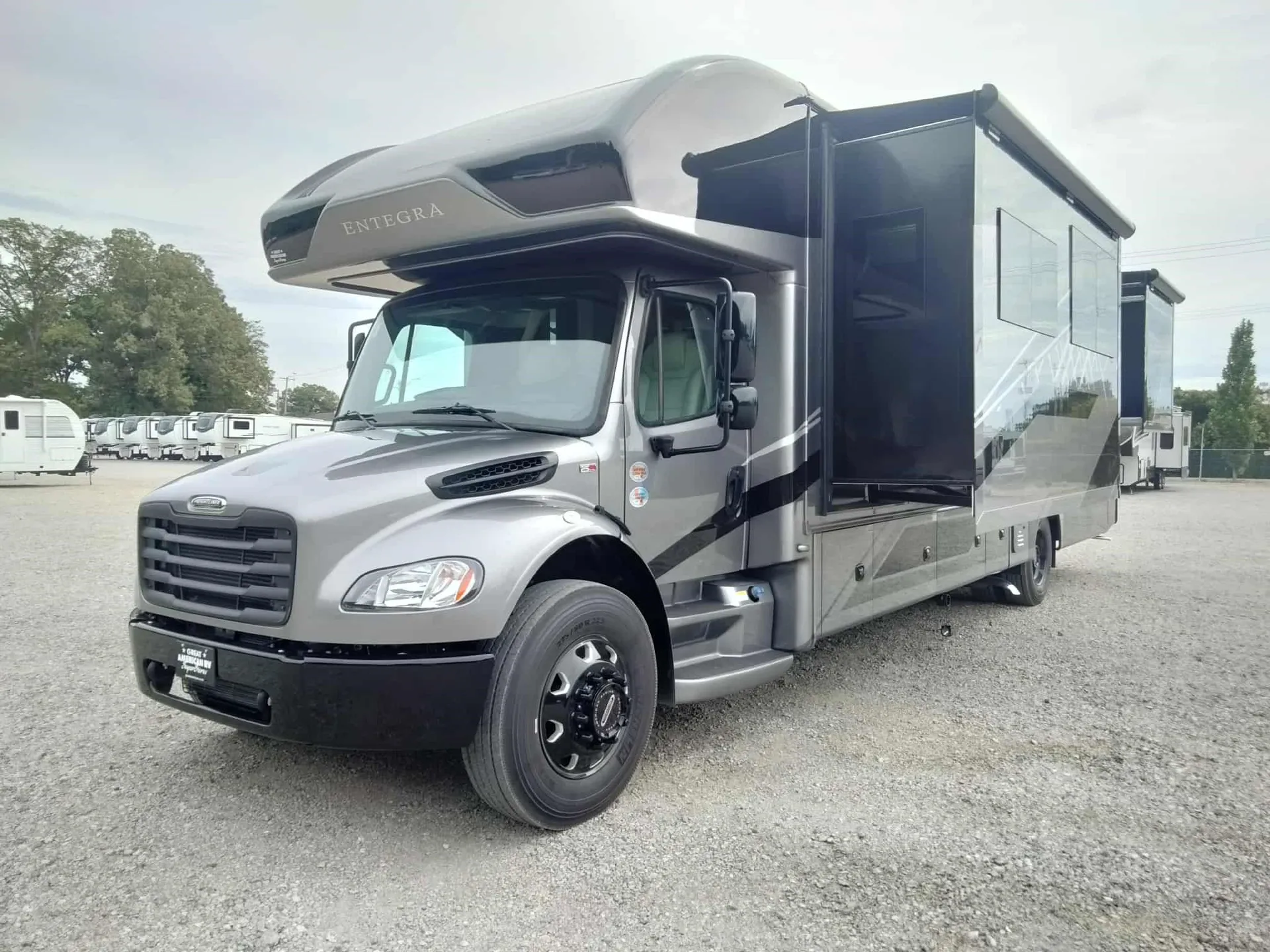 2026 Entegra Coach Accolade 37M - Photo 4
