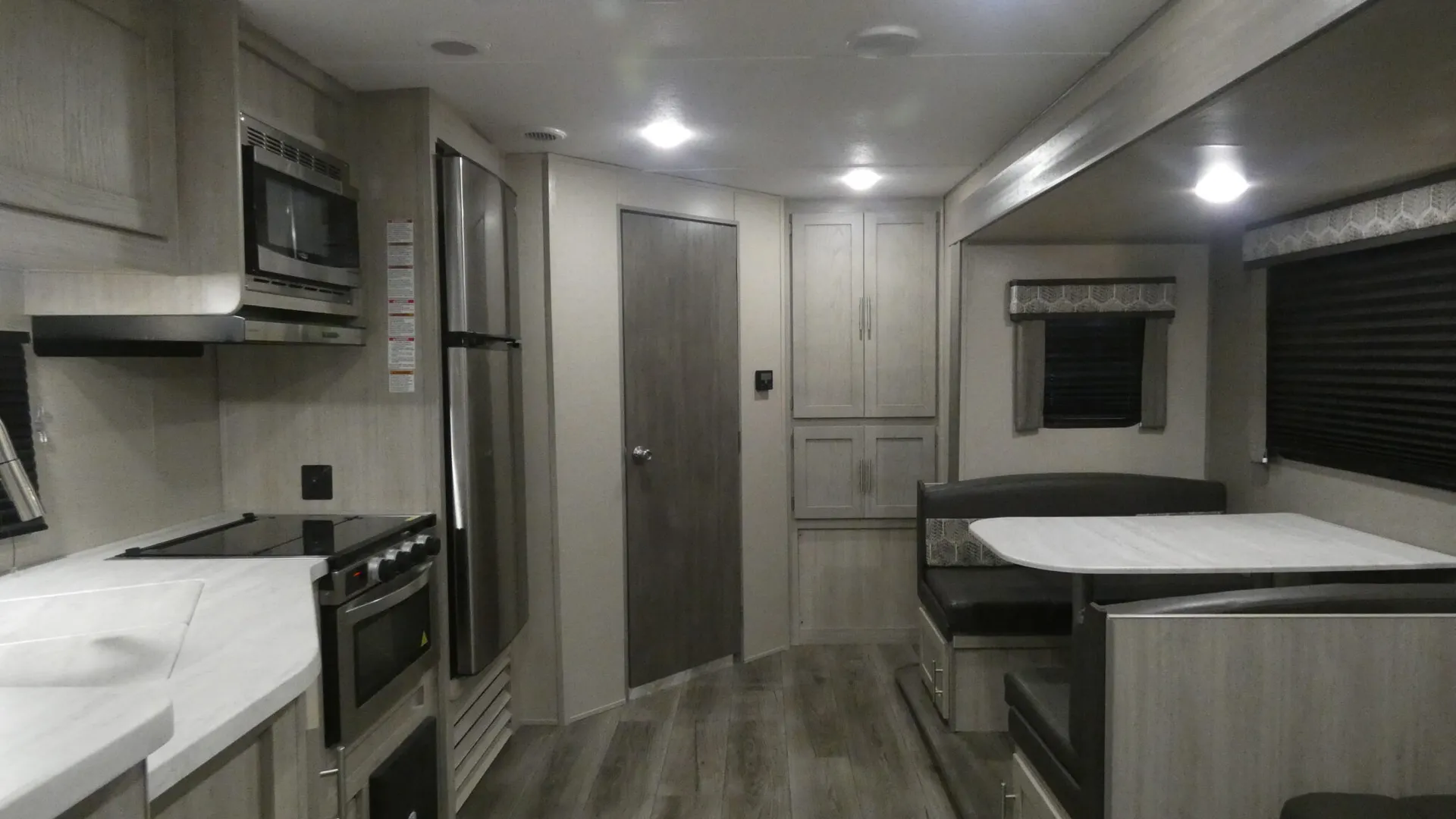 2023 Coachmen Catalina 243RBS - Photo 2