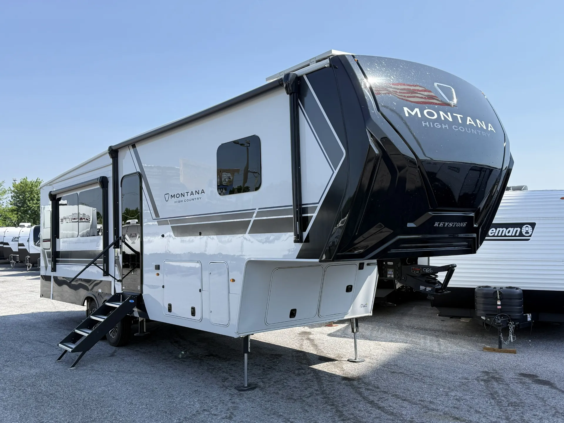 2026 Keystone Montana High Country 290RL - Photo 2