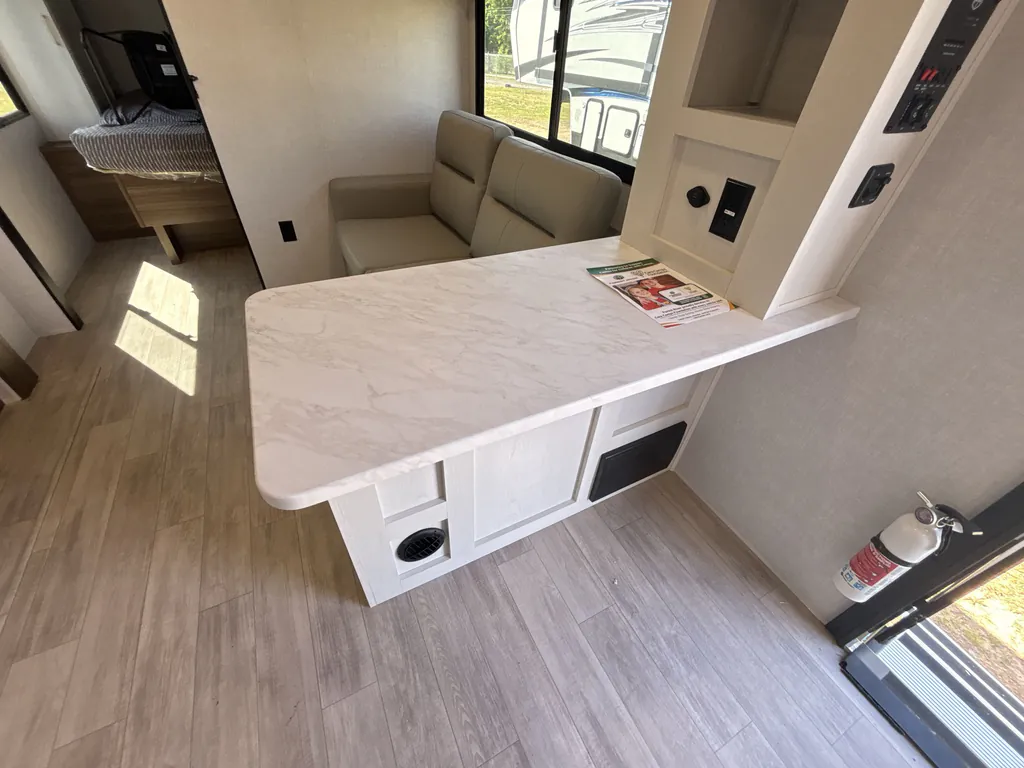 2026 Forest River Vibe Extreme Lite 2500CK, Photos photo 21