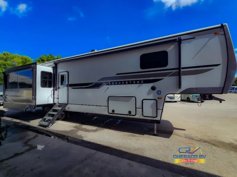 2026 Coachmen Brookstone 370RLLO - Photo 4
