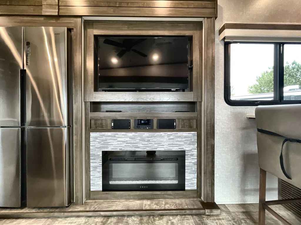 2022 Forest River Rockwood Ultra Lite 2899KS, Photos photo 8