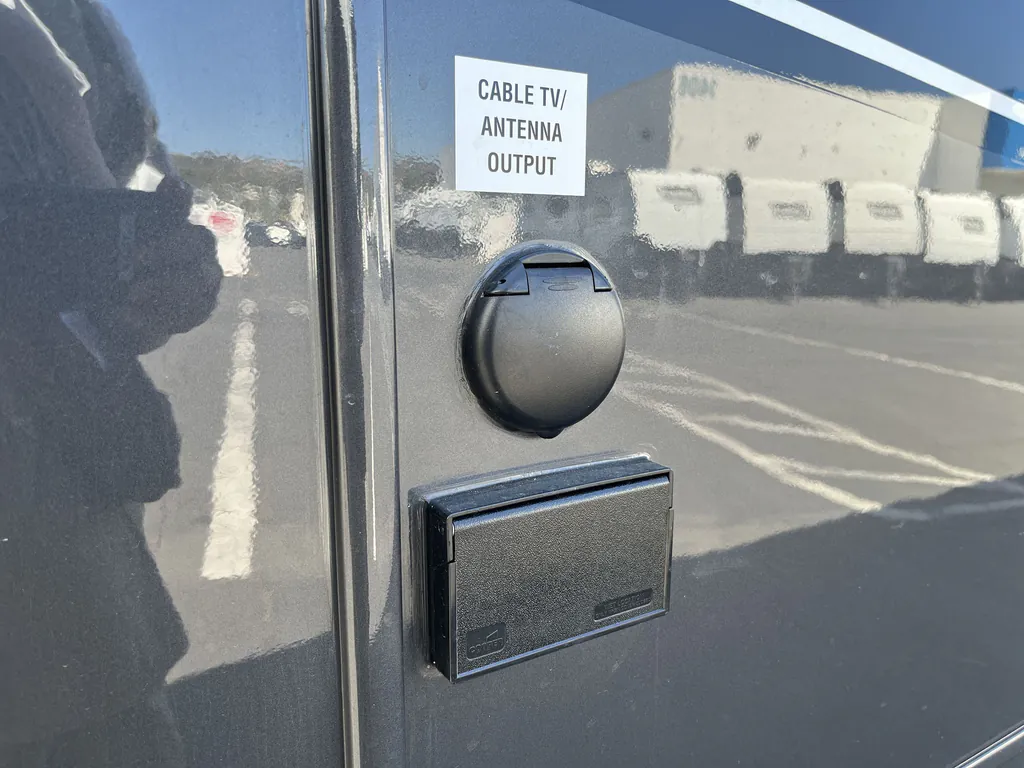2027 Jayco Pinnacle 32RLTS, Photos photo 24