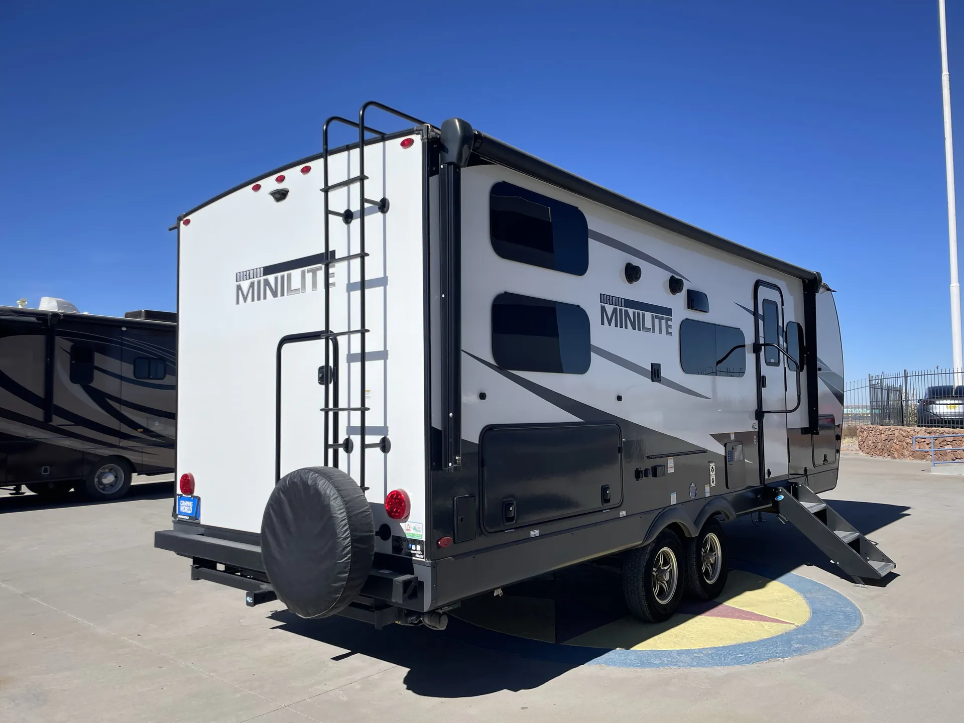 2024 Forest River Rockwood Mini Lite 2509S — backside