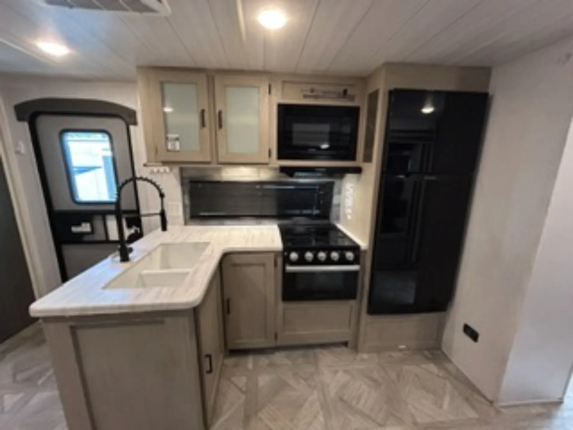 2023 Forest River Wildwood 33TS - Photo 4