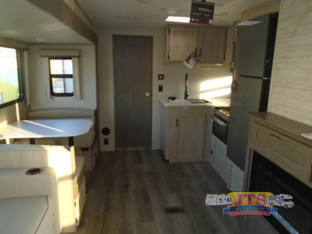 2026 Coachmen Catalina Legacy Edition 333DORM, Photos photo 9