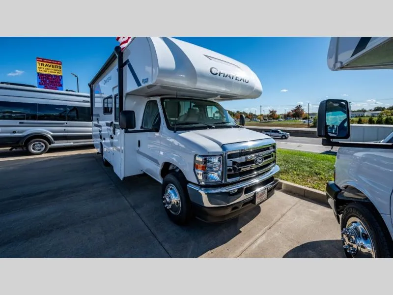2026 Thor Motor Coach Chateau 22Z - Photo 2