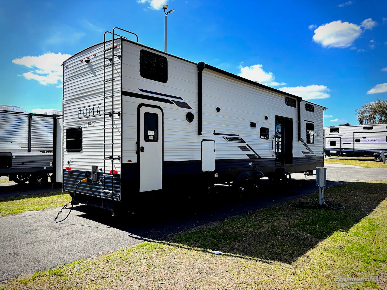 2025 Palomino Puma 429LFT - Photo 3