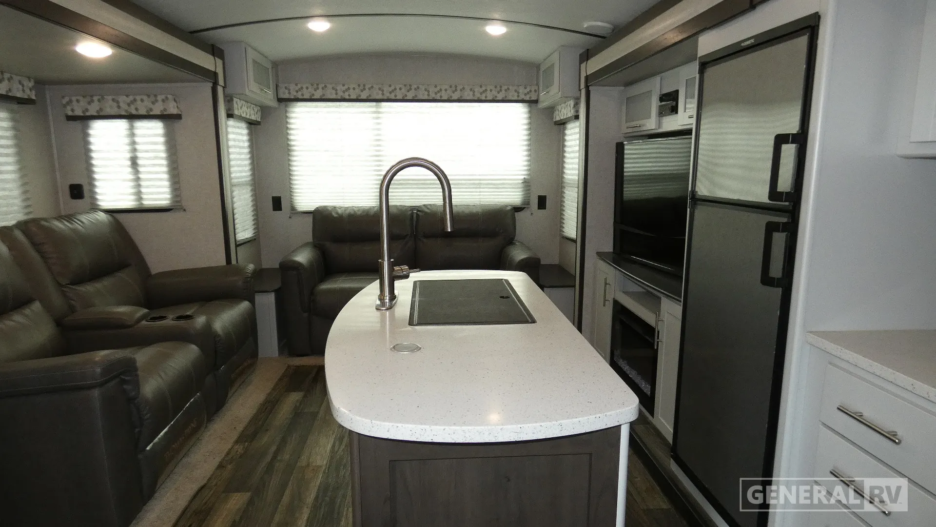2020 Keystone Premier Ultra Lite 34RIPR - Photo 3